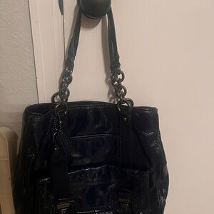 Elegant Coach Navy Patent Leather Tote Bag in excellent condition
